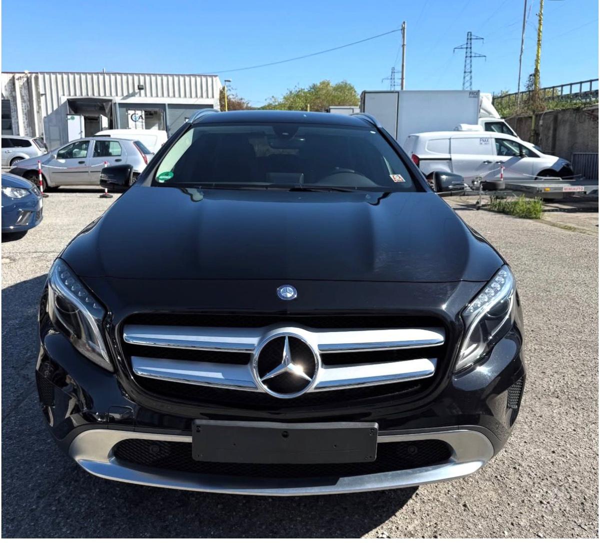 MERCEDES GLA 200 d Sport 4 matic Sport